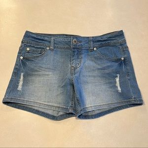 Celebrity Pink Jean Shorts Size 9